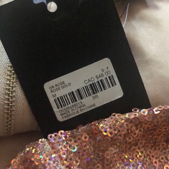 Beautiful strapless sequin dress - Picture 2 of 5